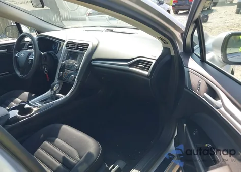 2014 Ford Fusion Hybrid Se z USA, uszkodzony, nr VIN 3FA6P0LUXER394284